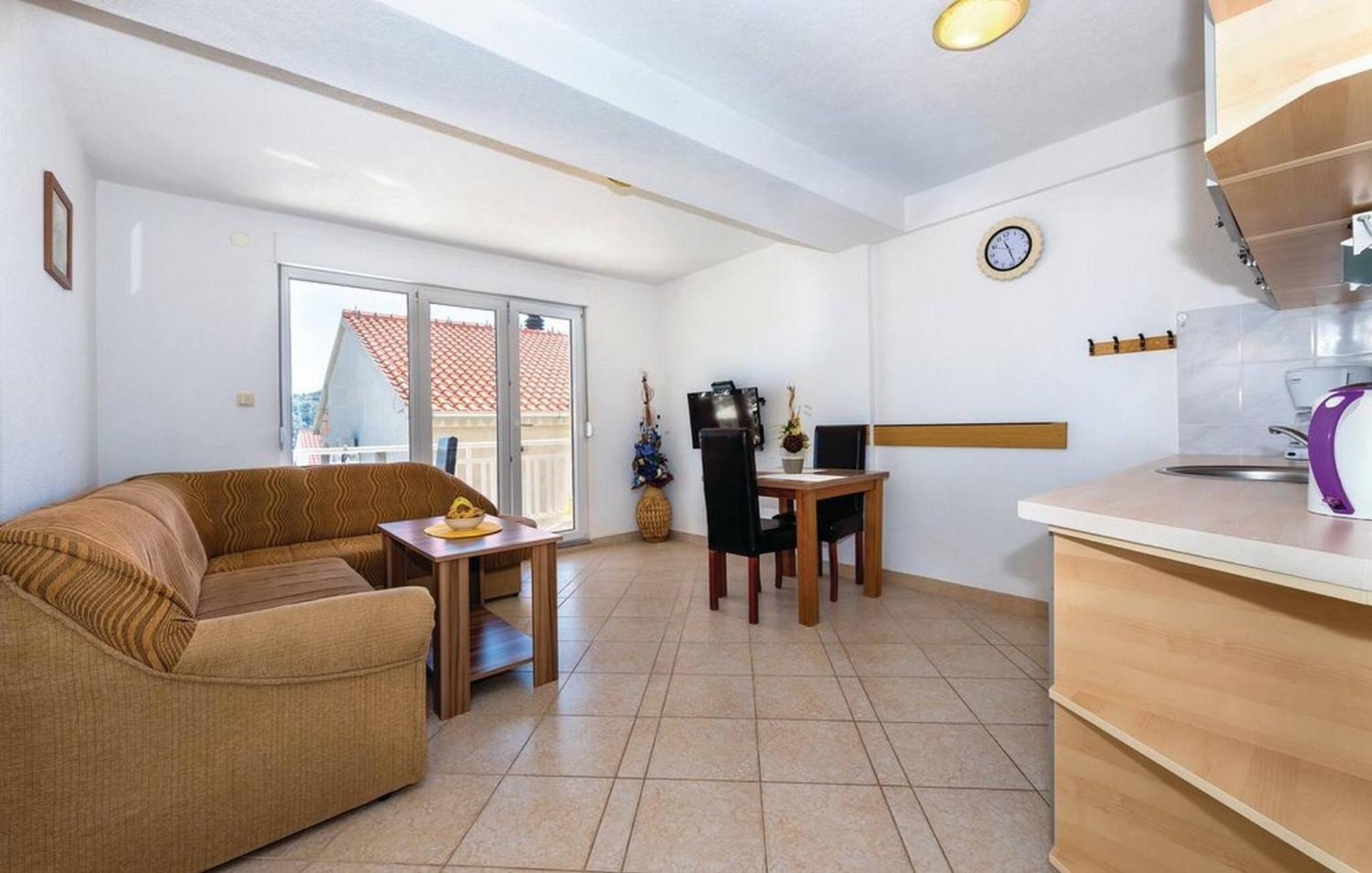 S&G Leko Apartmani Rogoznica 罗戈兹尼察 外观 照片